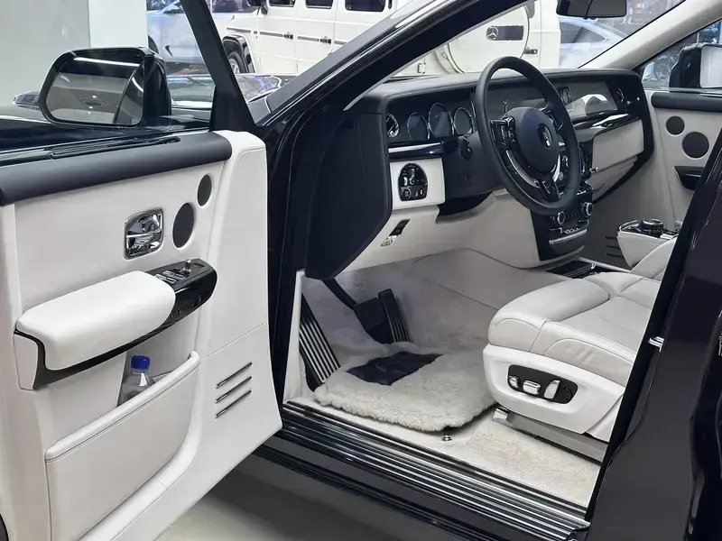 2018 Rolls-Royce Phantom с пробегом 35 000 км
