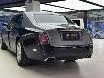 2018 Rolls-Royce Phantom с пробегом 35 000 км