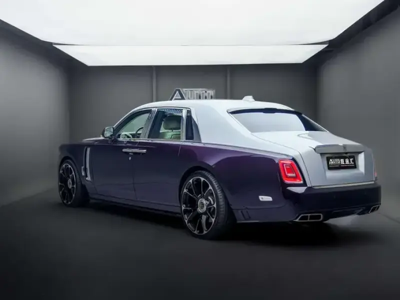 2018 Rolls-Royce Phantom с пробегом 27 000 км
