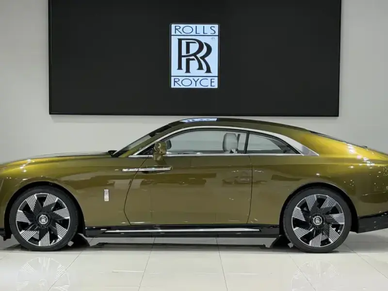 2023 Rolls-Royce Spectre с пробегом 3 800 км
