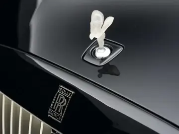 2023 Rolls-Royce Spectre с пробегом 35 000 км