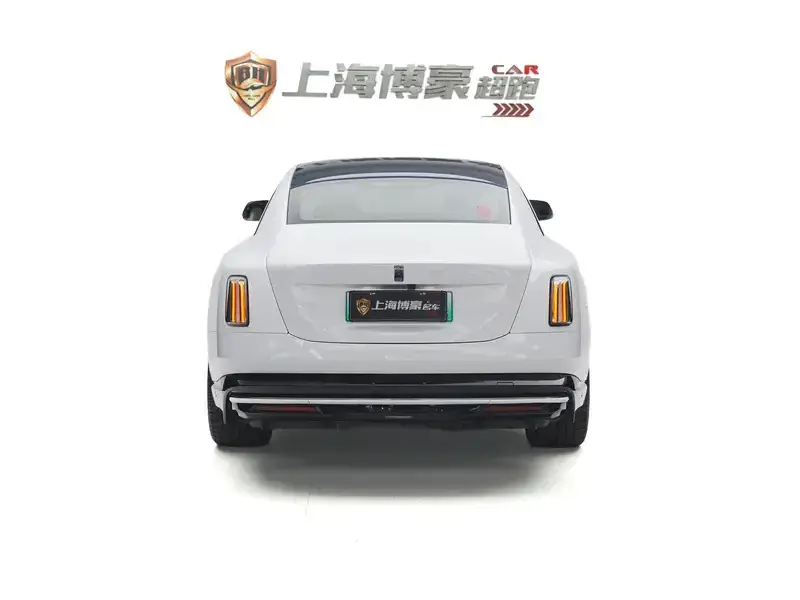 2024 Rolls-Royce Spectre с пробегом 7 900 км