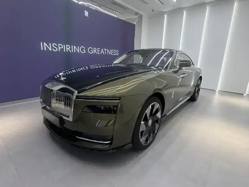 2023 Rolls-Royce Spectre с пробегом 100 км