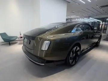 2023 Rolls-Royce Spectre с пробегом 100 км