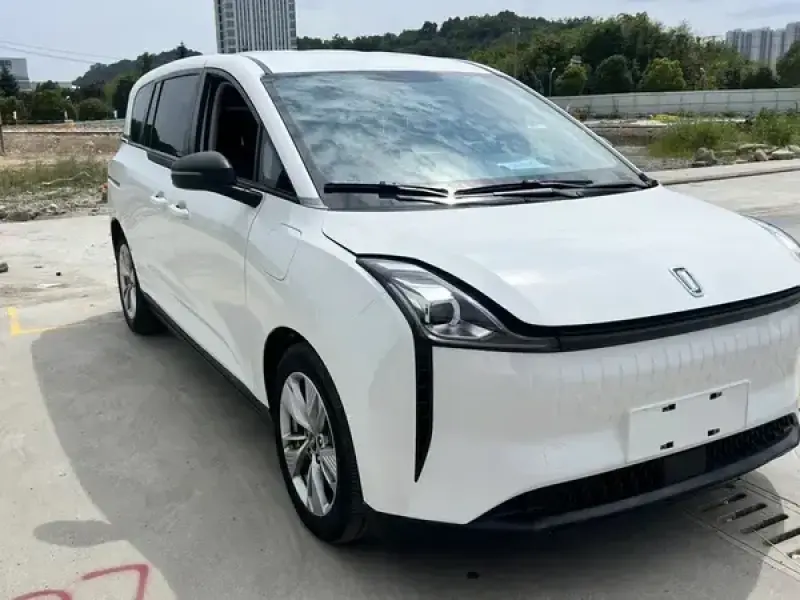 2023 FAW Bestune NAT с пробегом 69 000 км