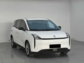 2023 FAW Bestune NAT с пробегом 34 000 км