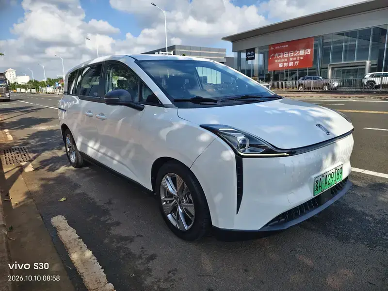 2021 FAW Bestune NAT с пробегом 168 000 км