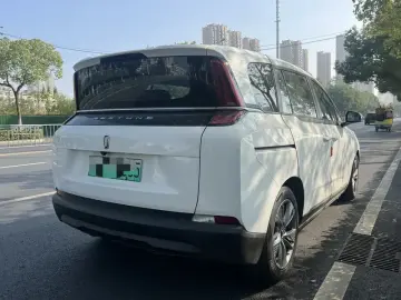 2021 FAW Bestune NAT с пробегом 91 800 км