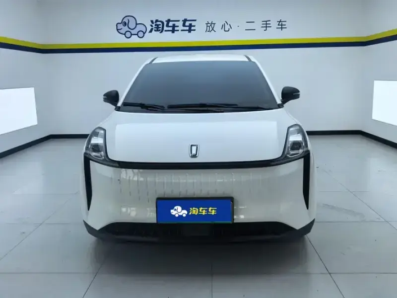 2023 FAW Bestune NAT с пробегом 25 000 км