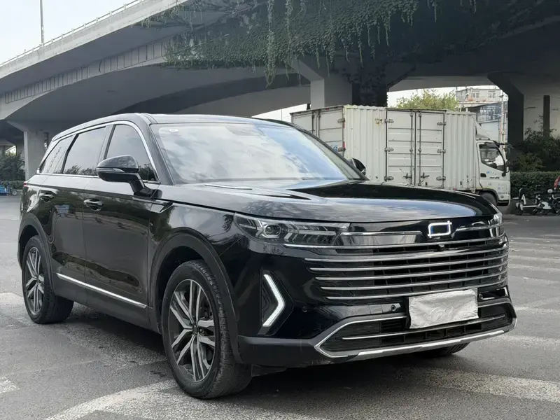 2023 FAW Bestune T99 с пробегом 39 000 км