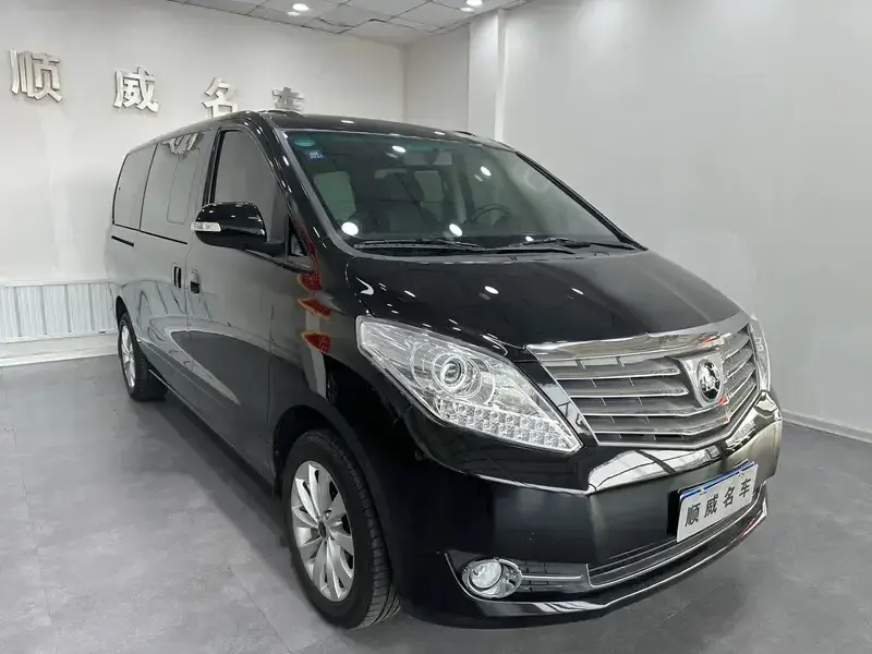 2018 Forthing CM7 с пробегом 40 000 км