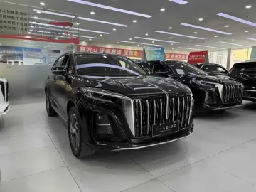 2024 Hongqi HS3 с пробегом 14 000 км