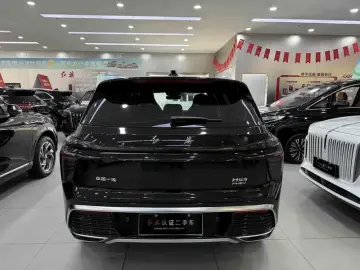 2024 Hongqi HS3 с пробегом 14 000 км