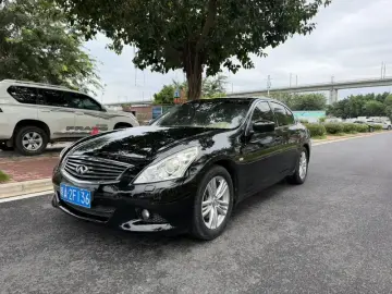 Infiniti G