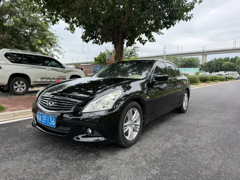 2010 Infiniti G с пробегом 127 000 км