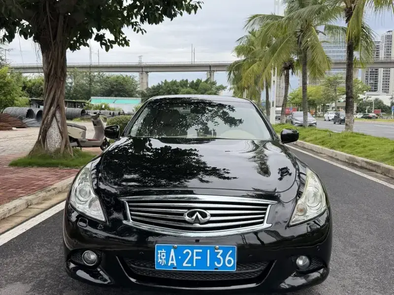 2010 Infiniti G с пробегом 127 000 км