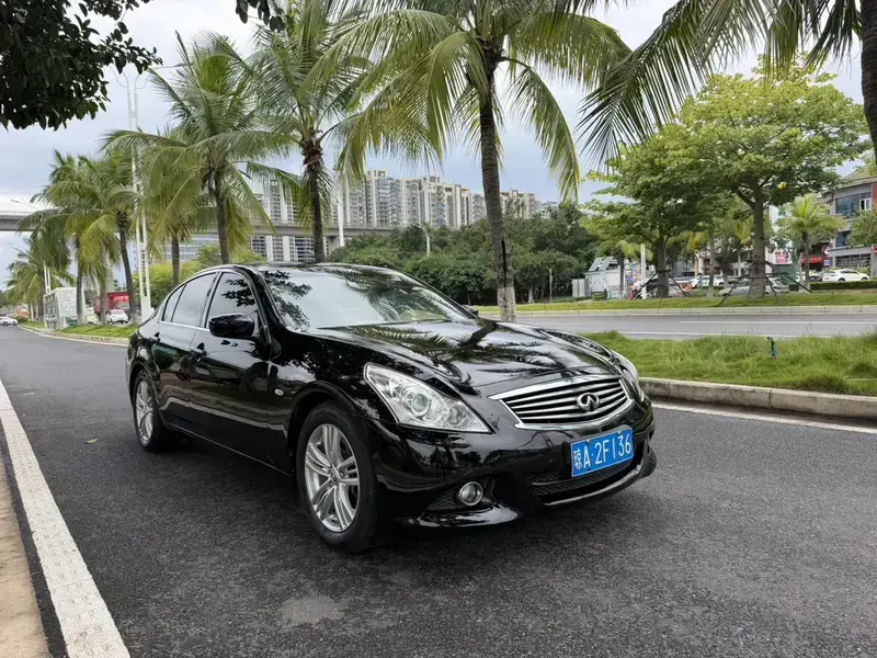 2010 Infiniti G с пробегом 127 000 км