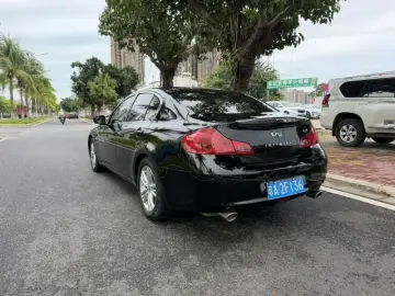2010 Infiniti G с пробегом 127 000 км