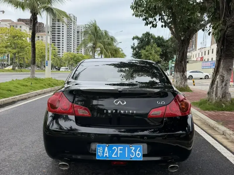 2010 Infiniti G с пробегом 127 000 км