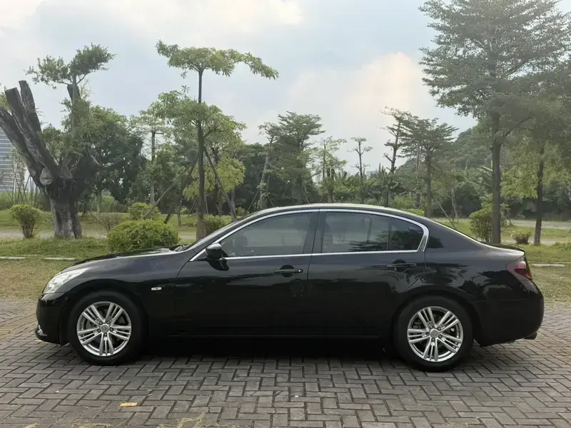 2013 Infiniti G с пробегом 144 000 км