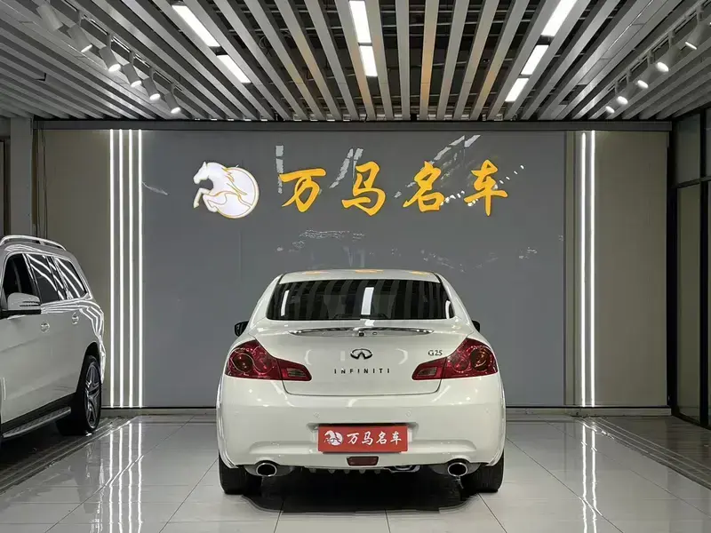 2013 Infiniti G с пробегом 140 000 км