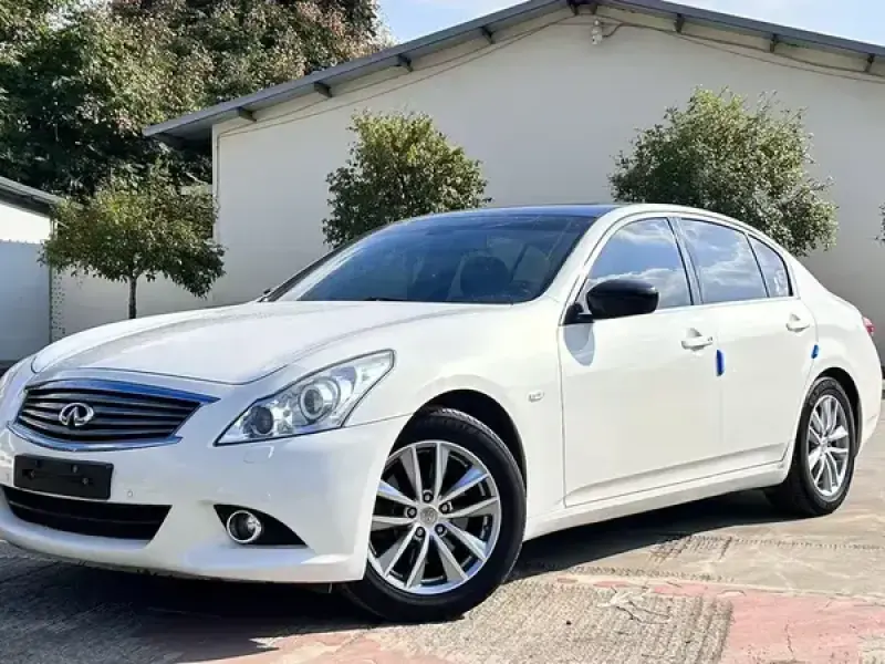 2013 Infiniti G с пробегом 216 000 км