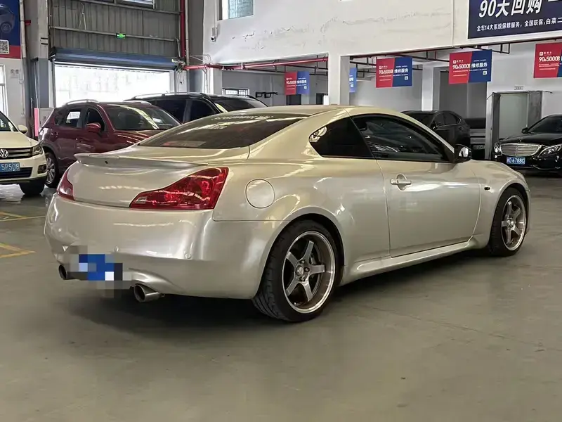 2009 Infiniti G с пробегом 180 000 км
