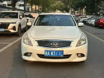 2010 Infiniti G с пробегом 120 000 км