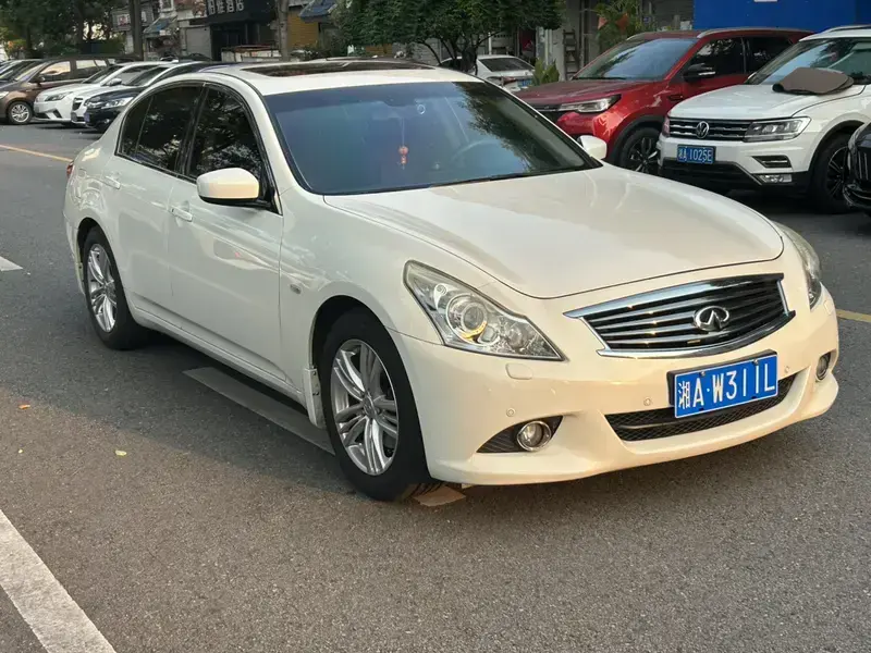 2010 Infiniti G с пробегом 120 000 км