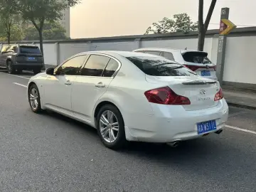 2010 Infiniti G с пробегом 120 000 км