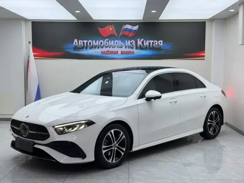 2023 Mercedes-Benz A-Класс с пробегом 20 600 км