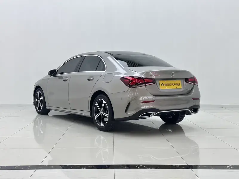 2022 Mercedes-Benz A-Класс с пробегом 31 600 км
