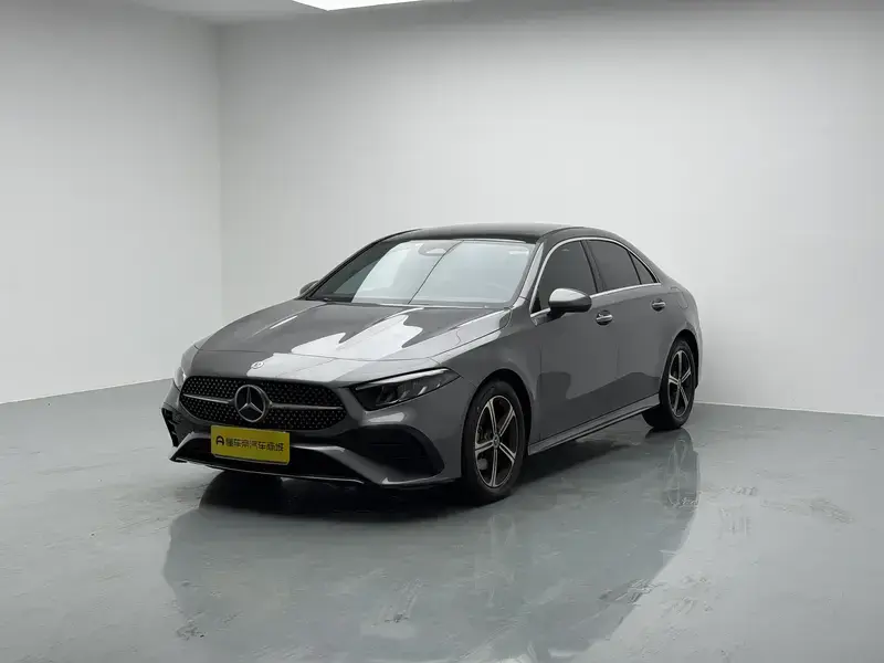 2024 Mercedes-Benz A-Класс с пробегом 18 500 км