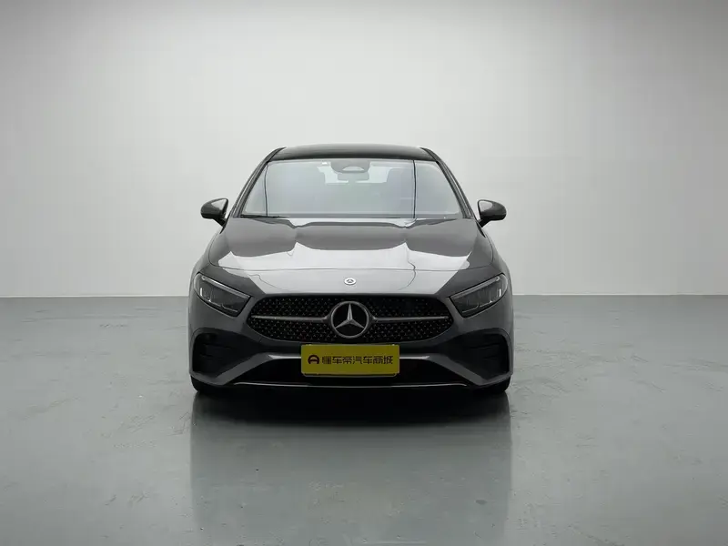2024 Mercedes-Benz A-Класс с пробегом 18 500 км