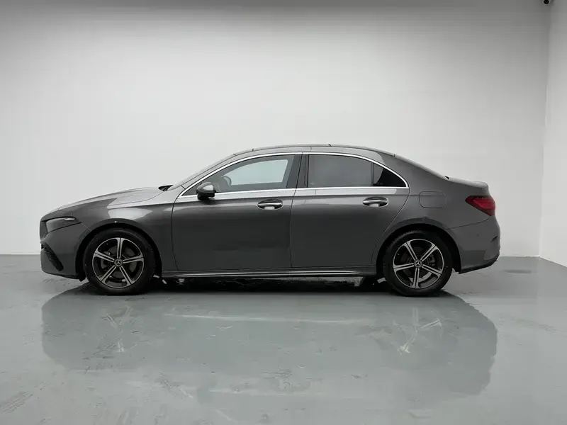 2024 Mercedes-Benz A-Класс с пробегом 18 500 км