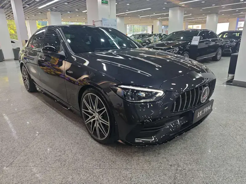 2026 Mercedes-Benz C-Класс AMG с пробегом 300 км