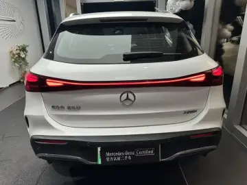 2023 Mercedes-Benz EQA с пробегом 16 000 км