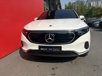 2023 Mercedes-Benz EQA с пробегом 70 000 км