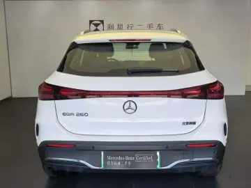 2025 Mercedes-Benz EQA с пробегом 28 000 км