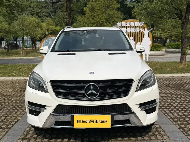 2015 Mercedes-Benz M-Класс с пробегом 120 000 км