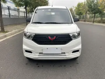 2022 Wuling Hongguang V с пробегом 15 600 км