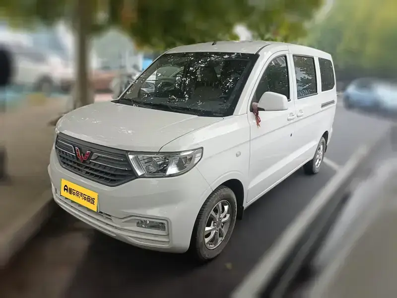 2022 Wuling Hongguang V с пробегом 7 400 км