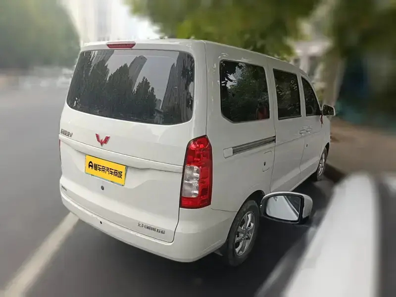 2022 Wuling Hongguang V с пробегом 7 400 км