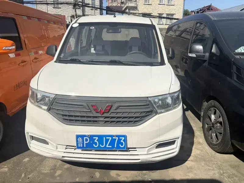 2021 Wuling Hongguang V с пробегом 100 000 км