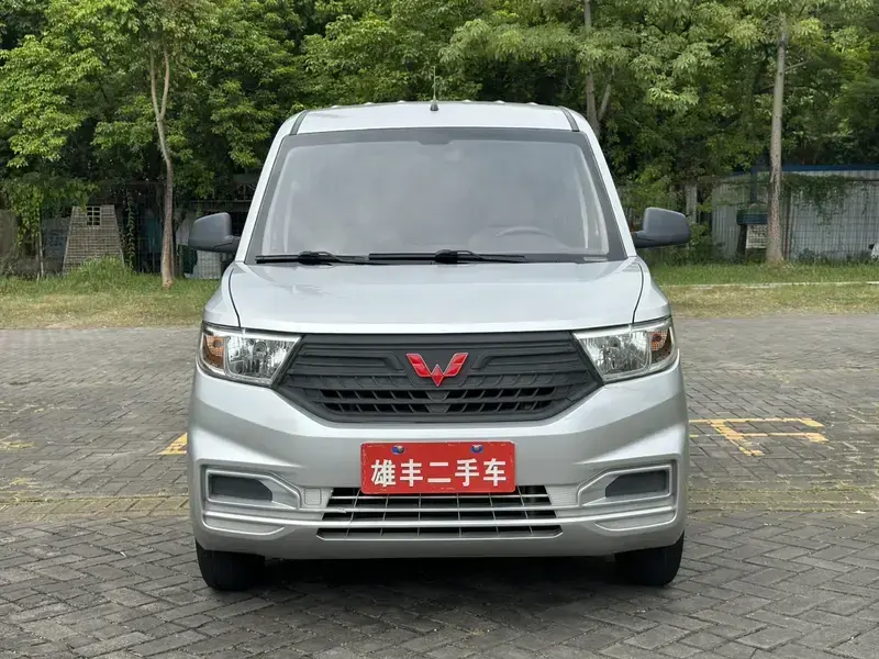 2019 Wuling Hongguang V с пробегом 64 000 км
