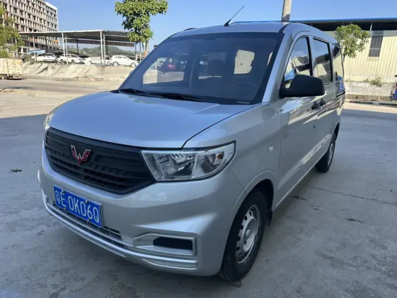 2025 Wuling Hongguang V с пробегом 50 000 км