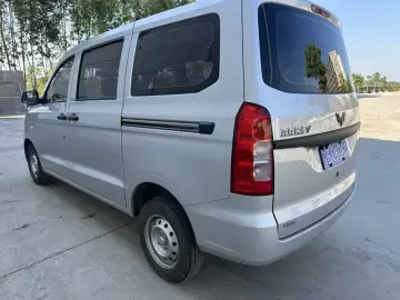 2025 Wuling Hongguang V с пробегом 50 000 км