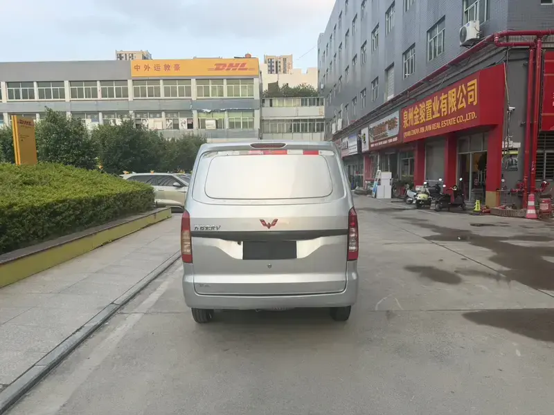 2022 Wuling Hongguang V с пробегом 95 000 км