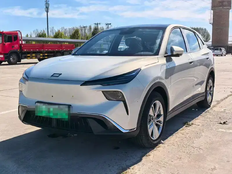 2026 Bestune Yueyi 03 с пробегом 300 км