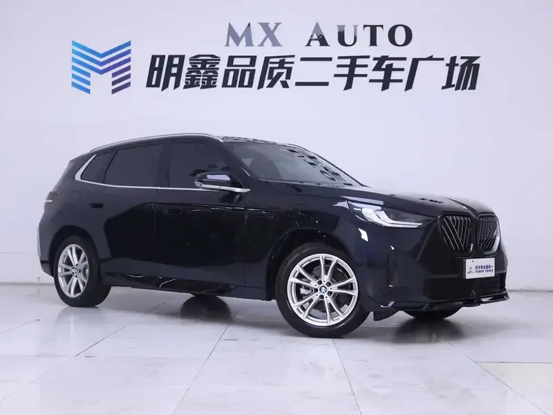 2025 BMW X3 M40i с пробегом 2 500 км